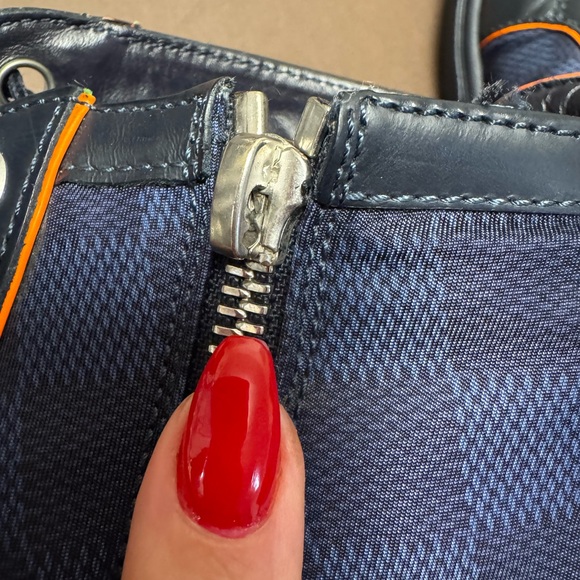 LOUIS VUITTON MEN SNEAKERS - Picture 10 of 13